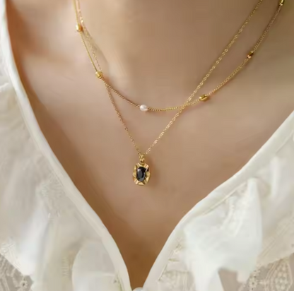 PERLINA GOLD NECKLACE